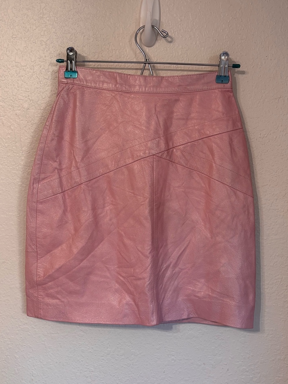 Vintage Suzelle Pink Shimmer Leather Mini Skirt Size 8